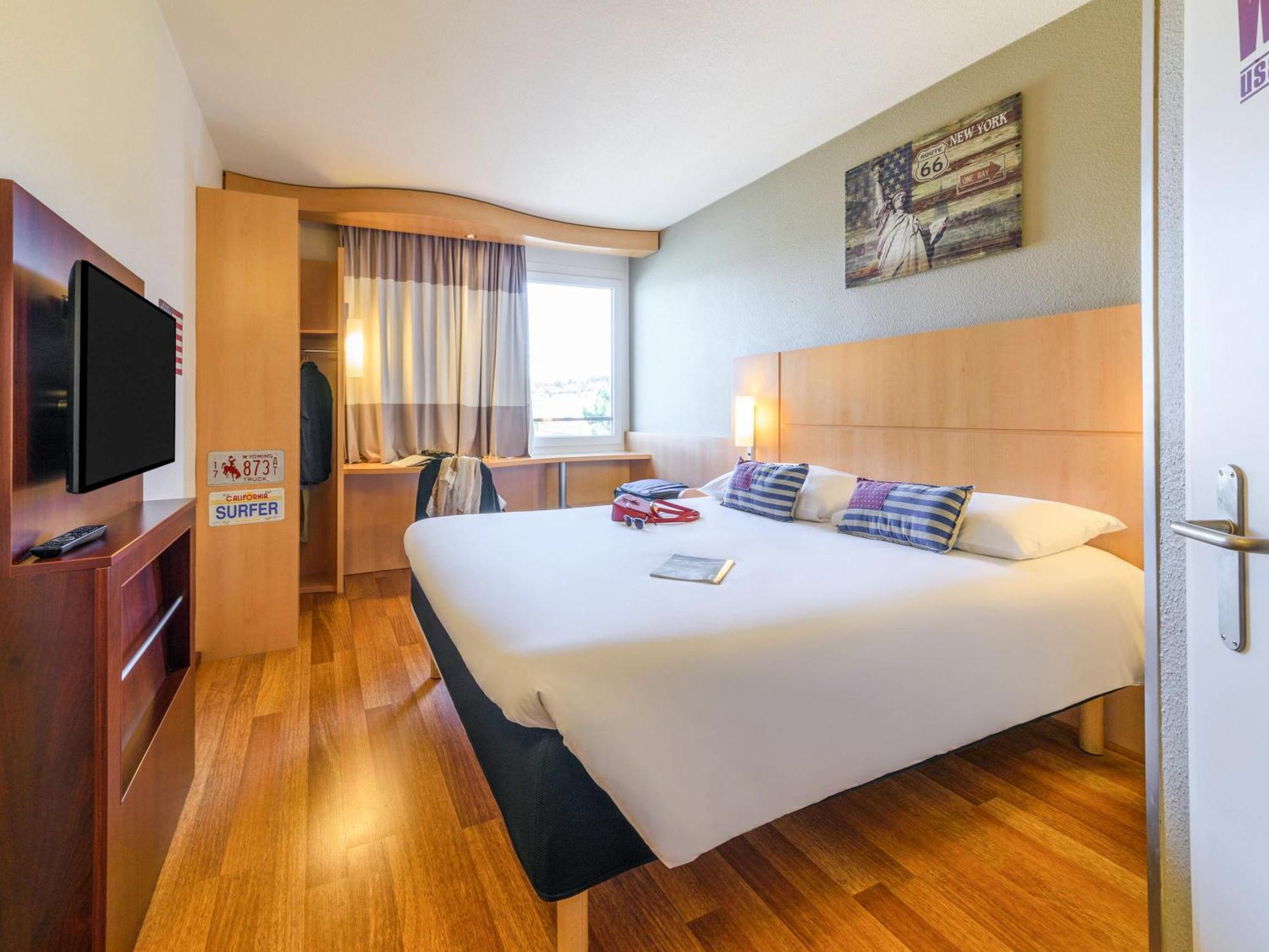 Ibis Lausanne Crissier Luaran gambar
