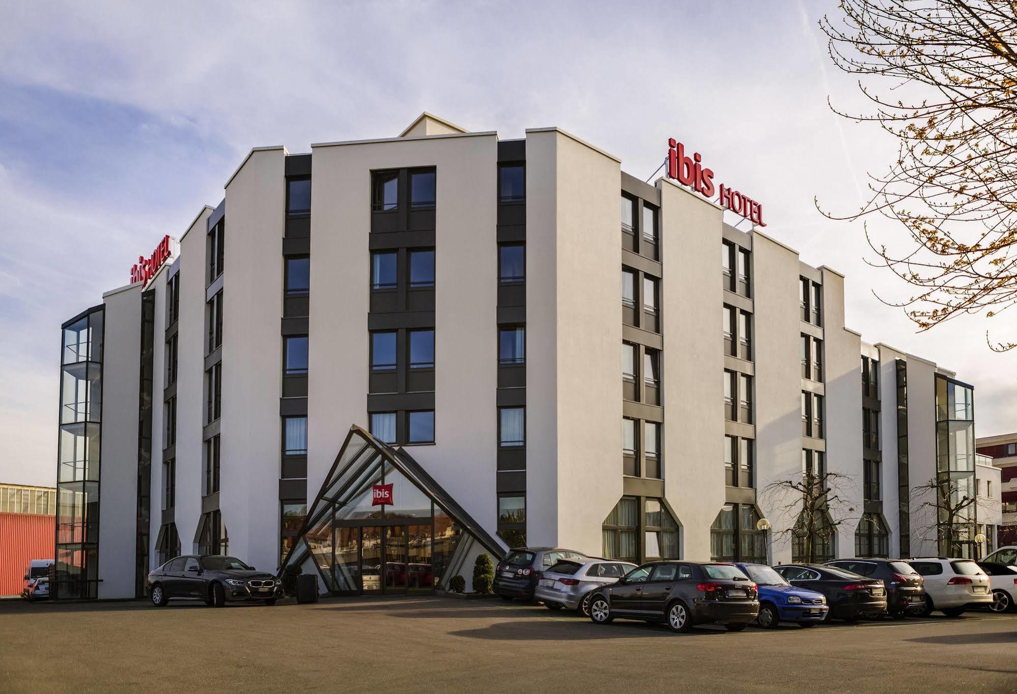 Ibis Lausanne Crissier Luaran gambar