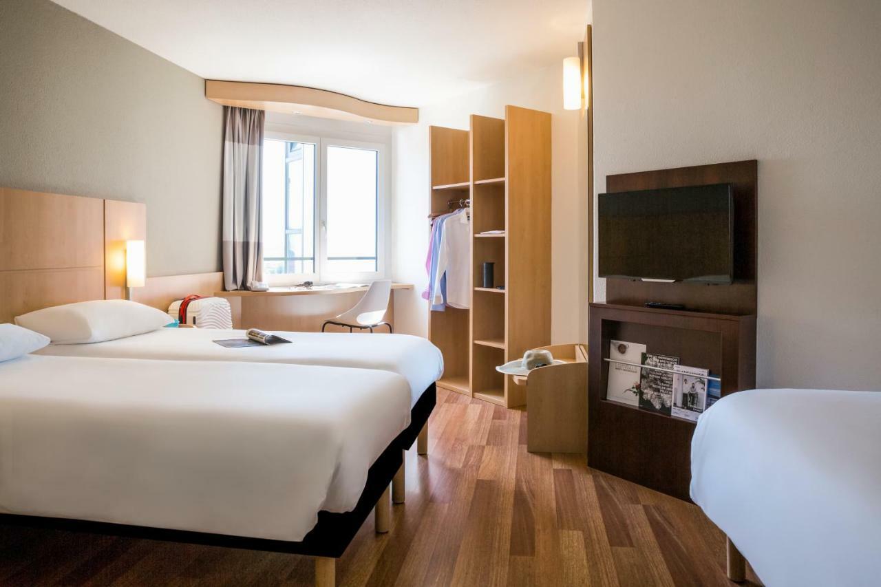 Ibis Lausanne Crissier Luaran gambar